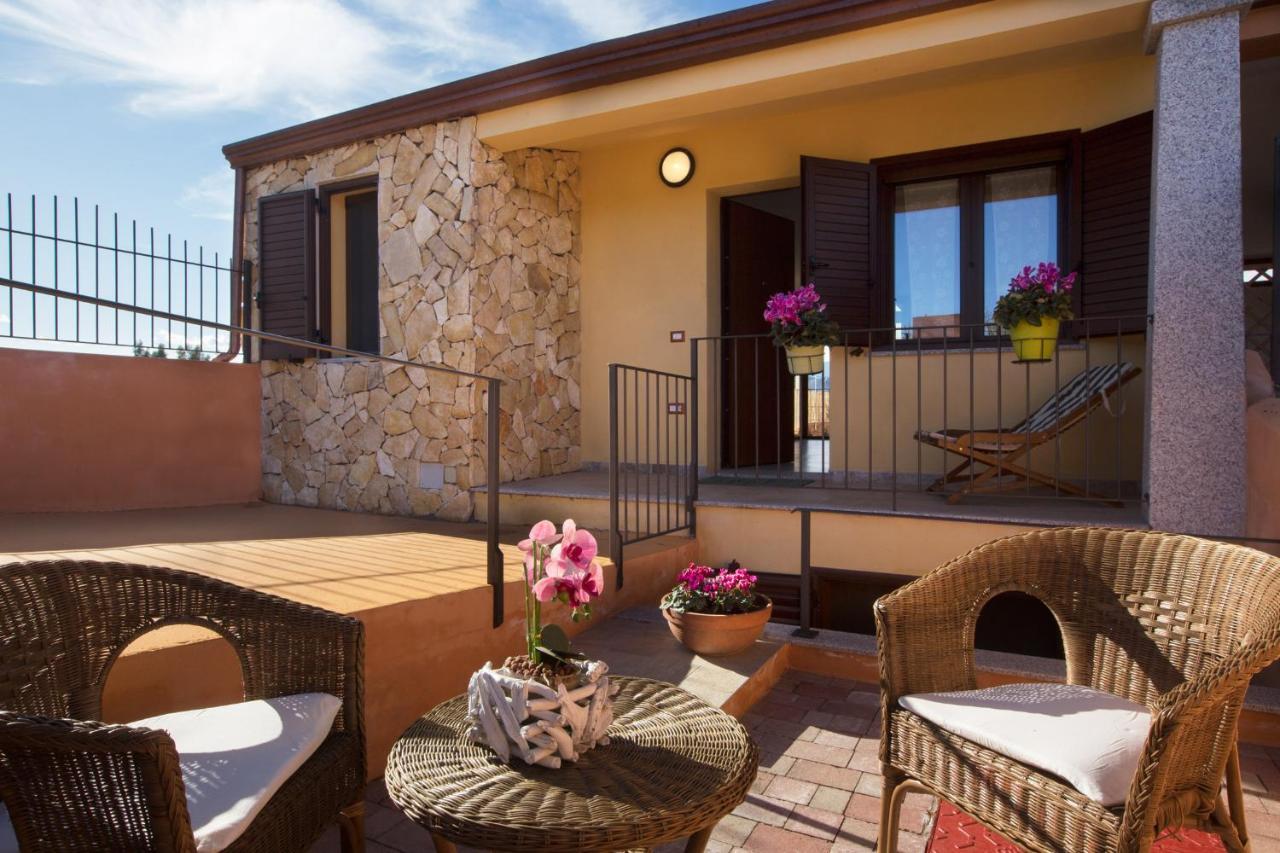 Villino Enzo 350 Mt Baia Di Porto Frailis Villa Àrbatax Oda fotoğraf