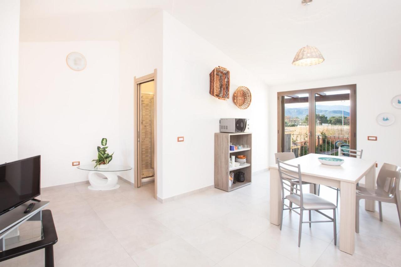 Villino Enzo 350 Mt Baia Di Porto Frailis Villa Àrbatax Oda fotoğraf